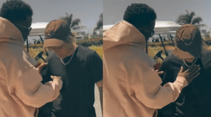 Sean 'Diddy' Combs patting down Justin Bieber seemingly to check if he is wearing a wire has fans disgusted